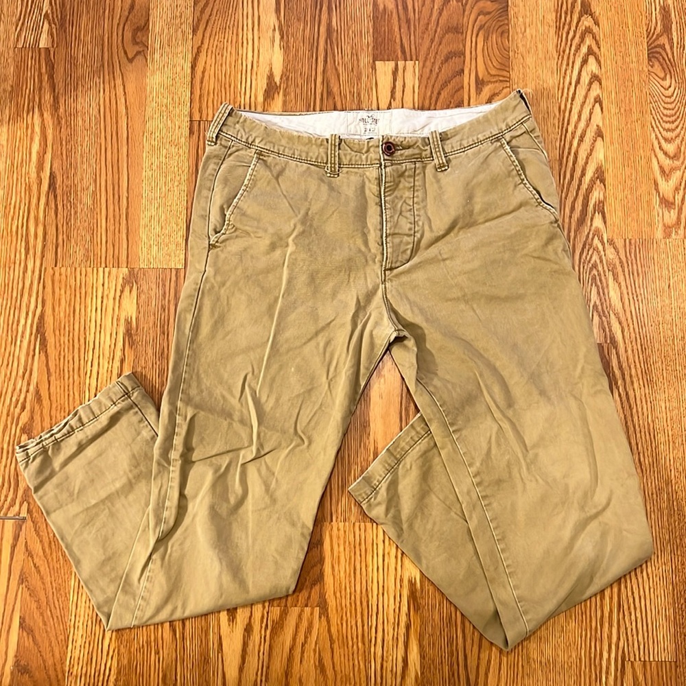 Hollister chinos